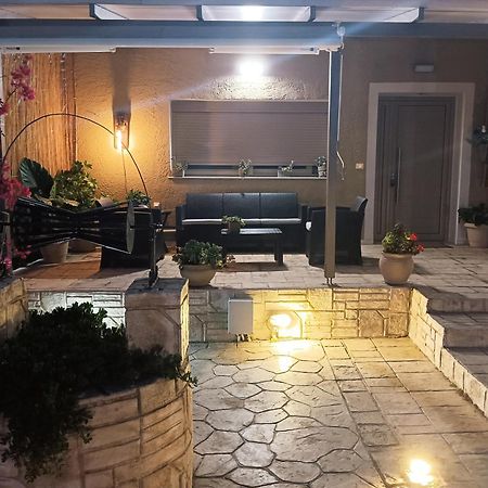 Villeta Nikol Lixouri Exteriér fotografie