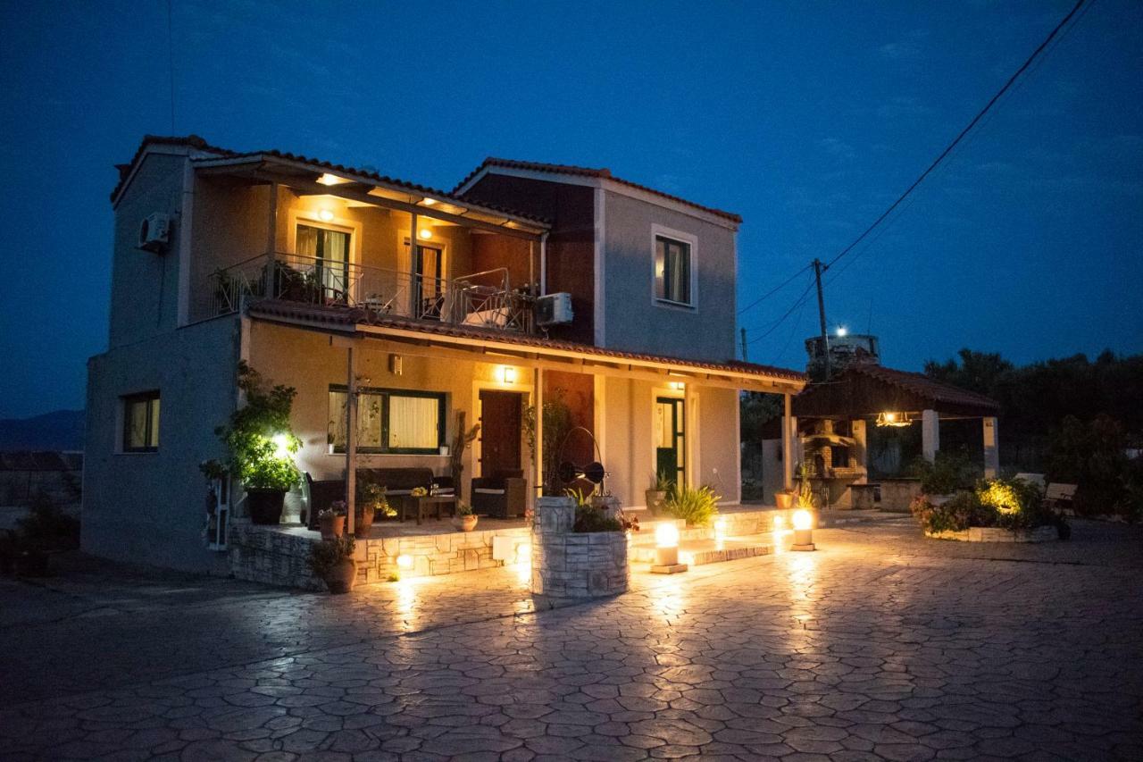 Villeta Nikol Lixouri Exteriér fotografie
